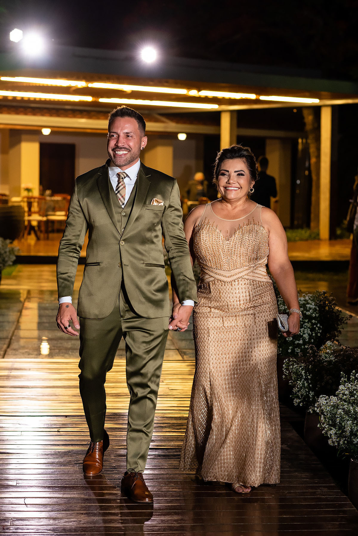 Entrada do noivo no alto das palmeiras