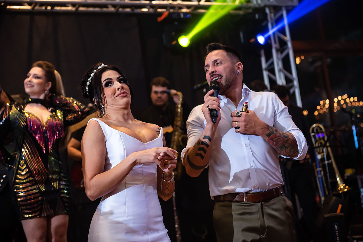 festa de casamento no alto das palmeiras