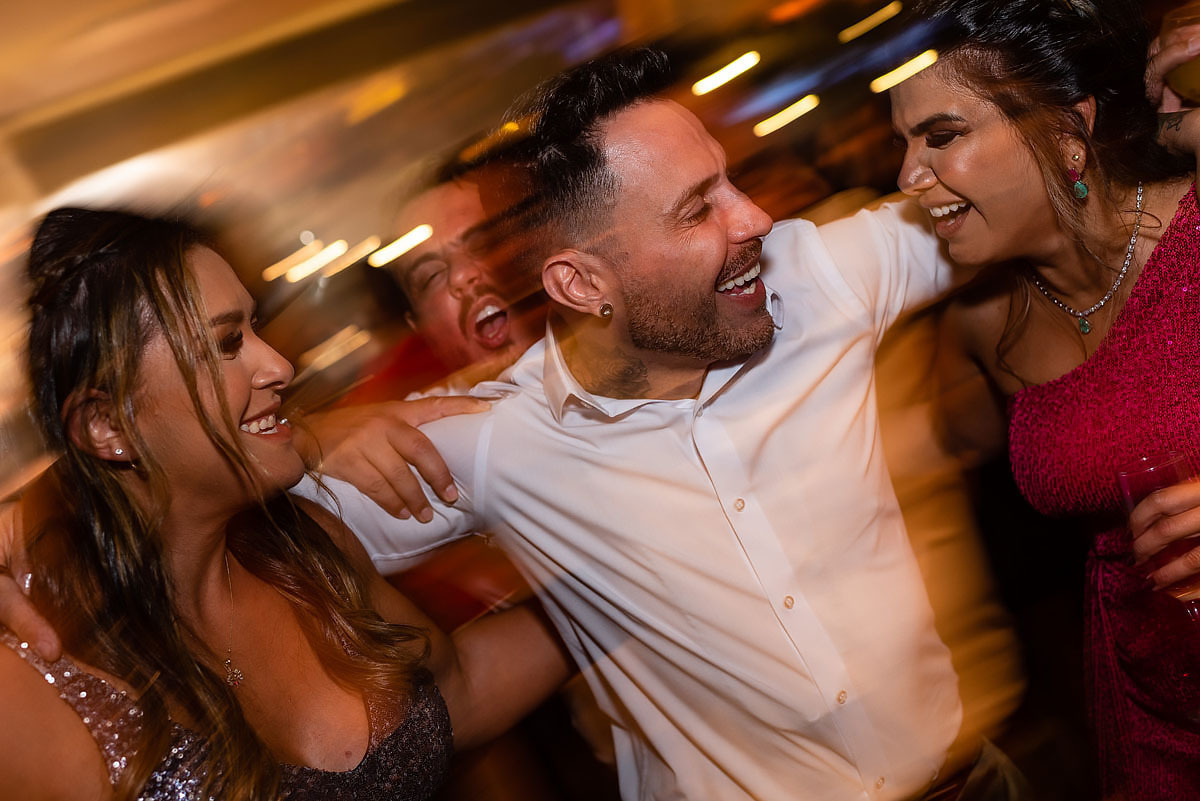 festa de casamento no alto das palmeiras