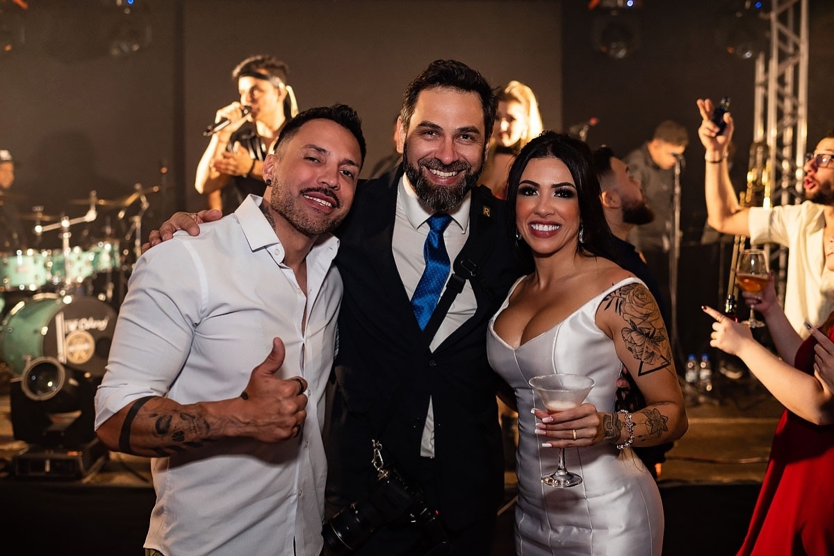 retrato dos noivos com o fotógrafo Wanderley Franco