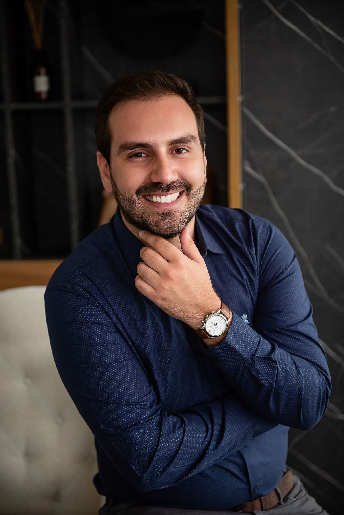 médico ginecologista em seu consultório