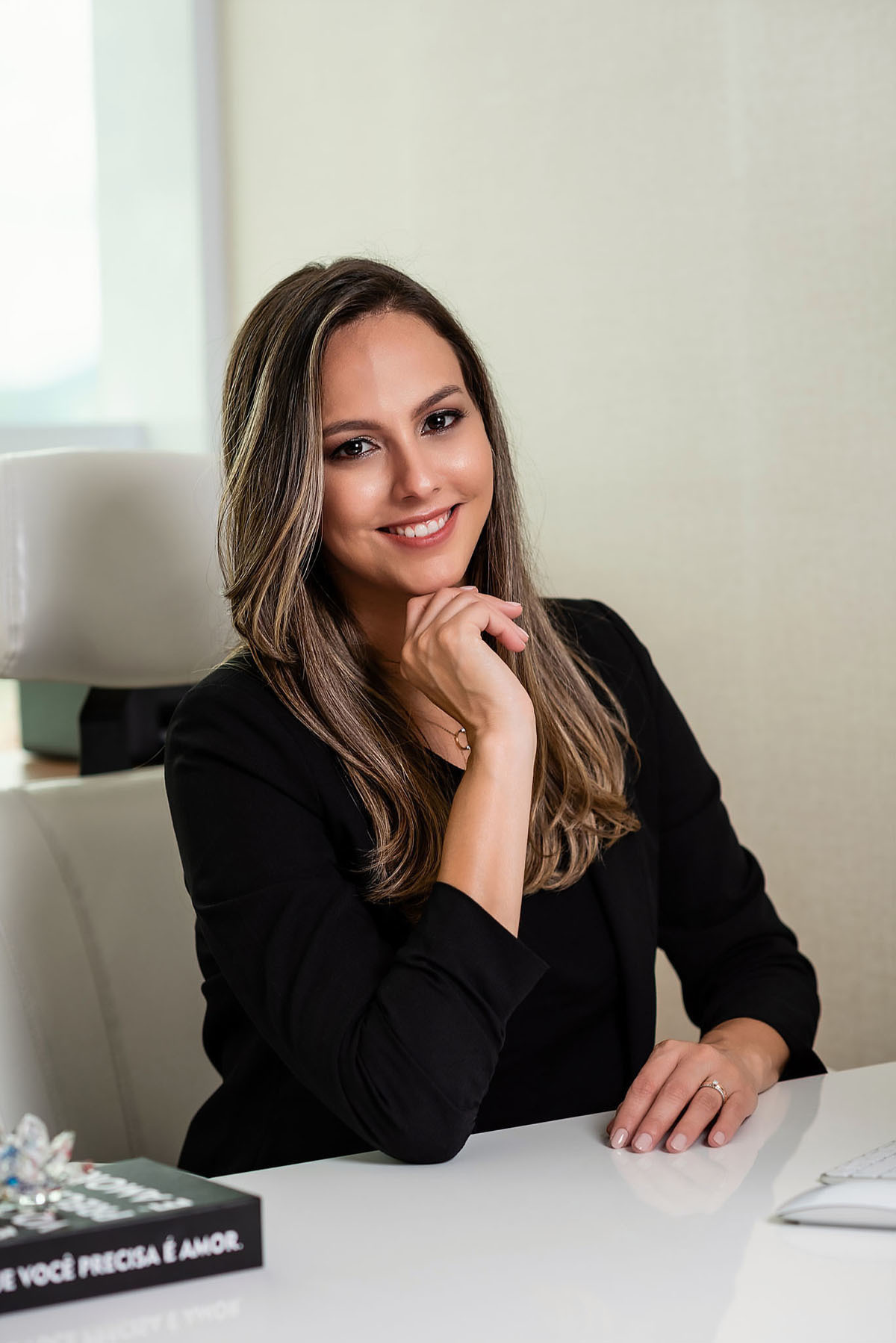 médica ginecologista no consultório
