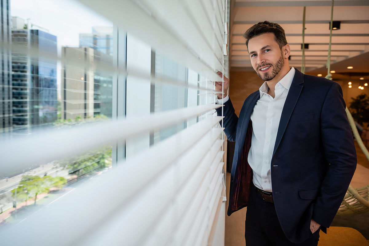 Médico em seu cosultório