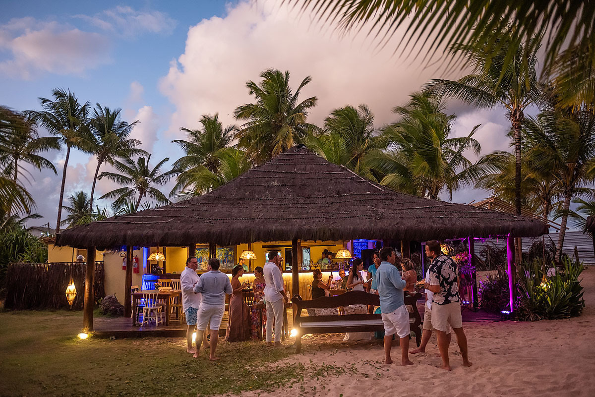 Festa de casamento na praia de Maraú, bahia
