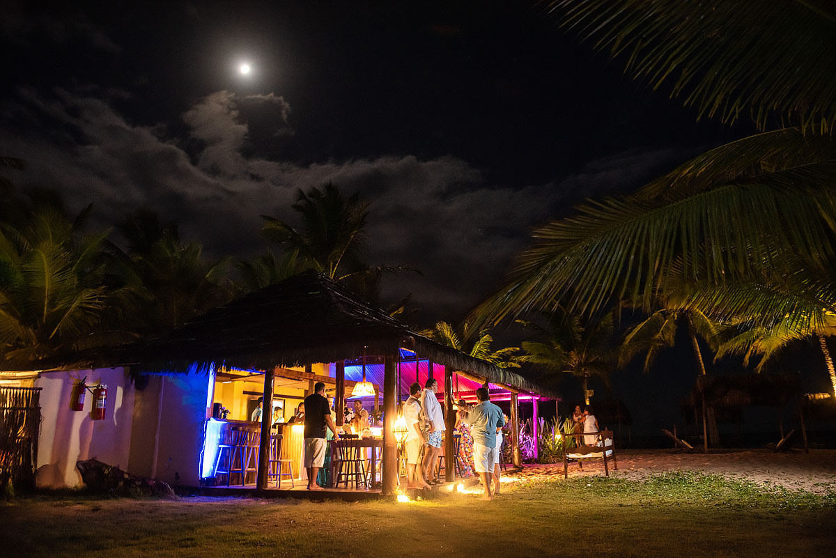 Festa de casamento na praia de Maraú, bahia