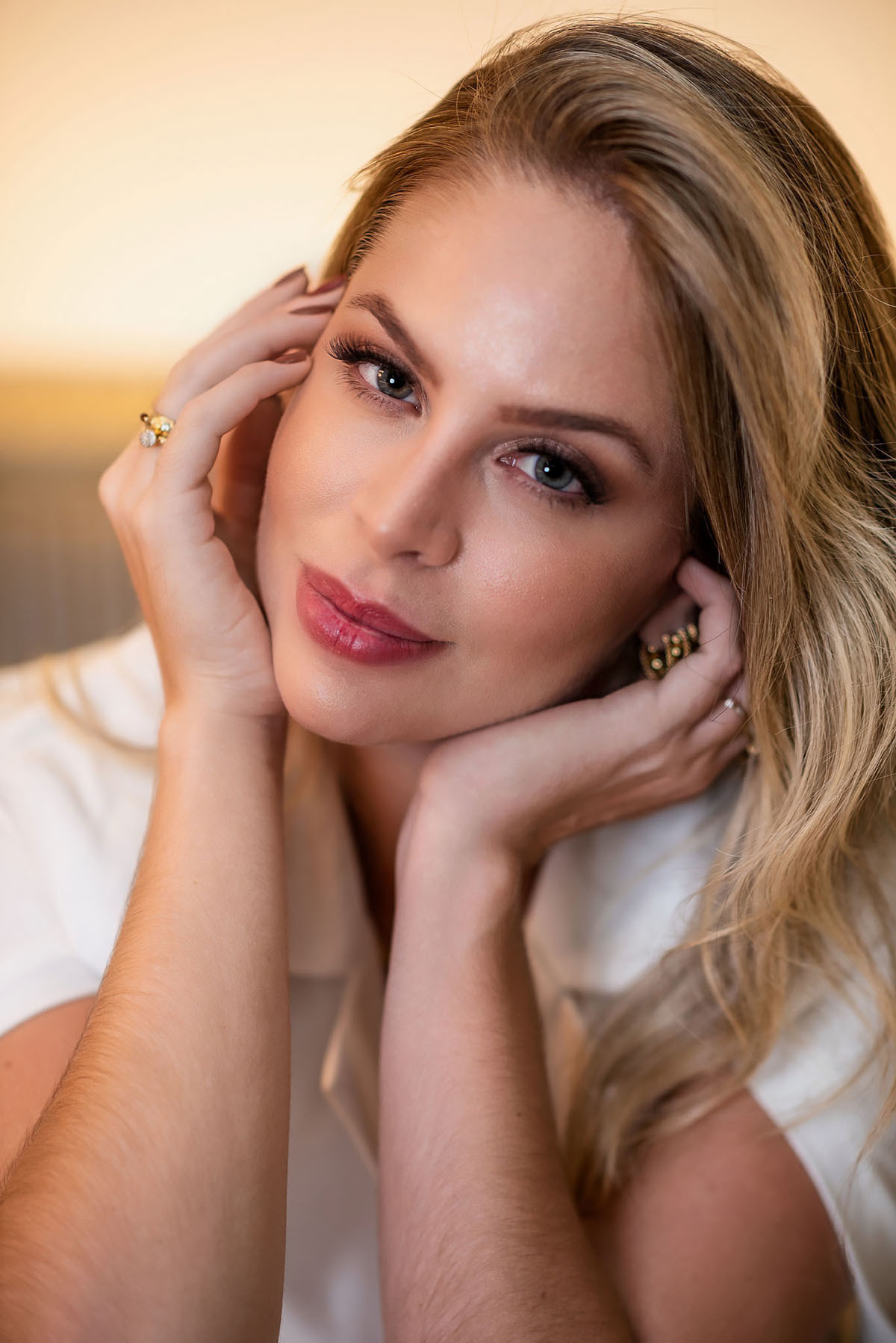 Retratos de Isabella Proença, harmonização facial