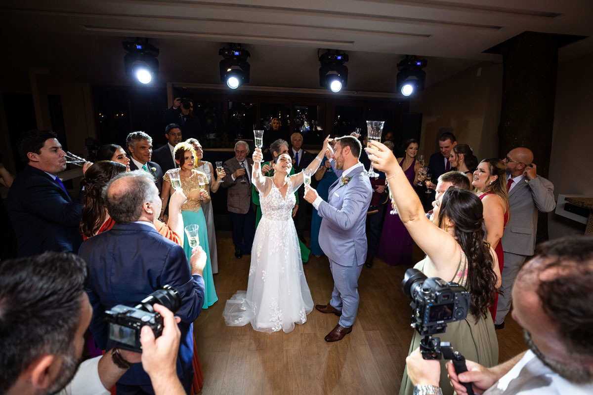 festa de casamento no alto das palmeiras