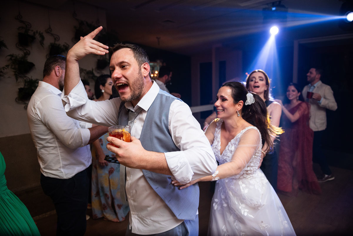balada em casamento no alto das palmeiras em Vinhedo