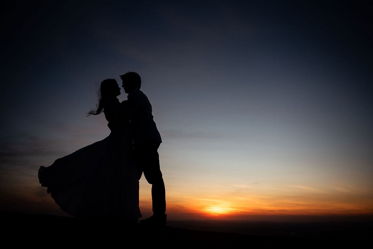 Pré-wedding com cachorro na pedra grande em Atibaia 