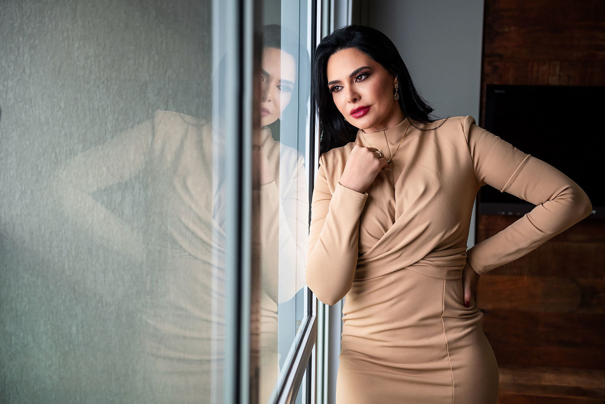 Retrato de empresária, Grah Bueno