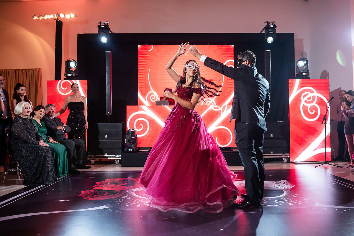 15 anos em Jundiaí, espaço Brunholi, valsa de debutante