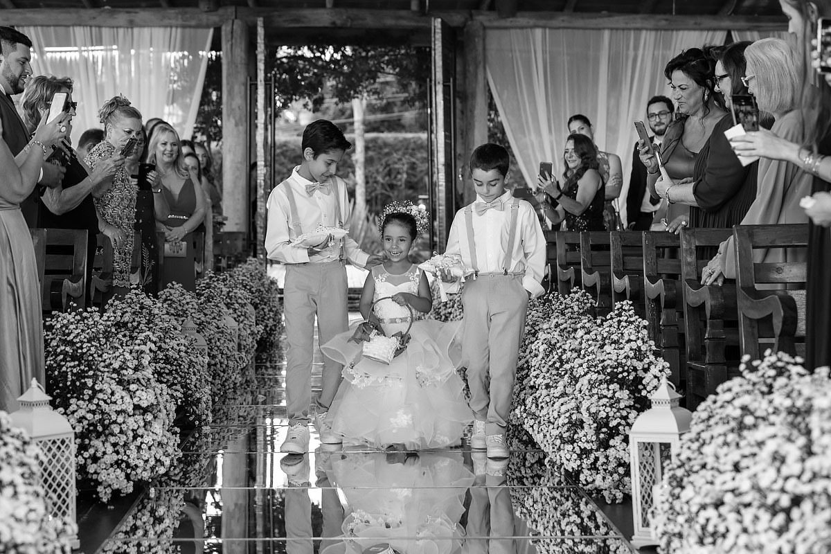Casamento ao final da tarde no espaço Quinta da Cantareira, em Mairiporã.