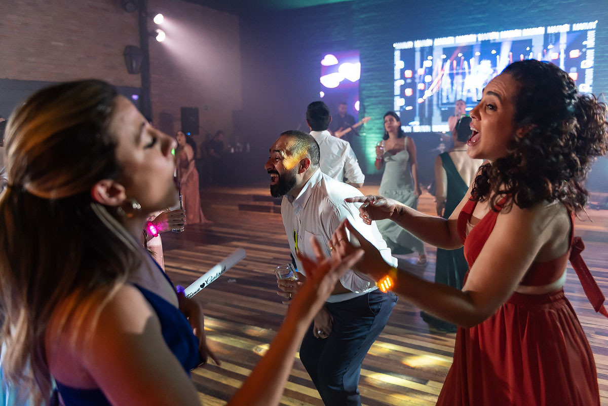 Festa de casamento no espaço Quinta da Cantareira, pista de dança