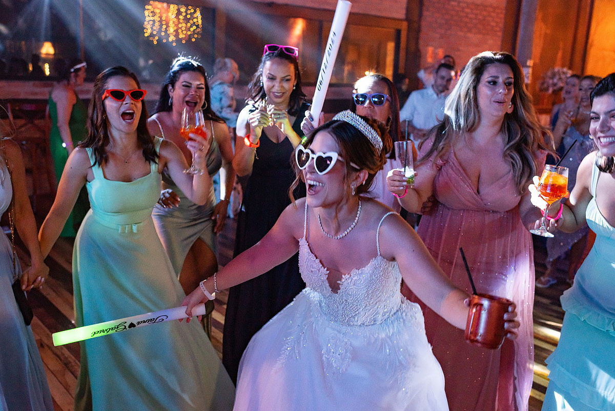 Festa de casamento no espaço Quinta da Cantareira, pista de dança