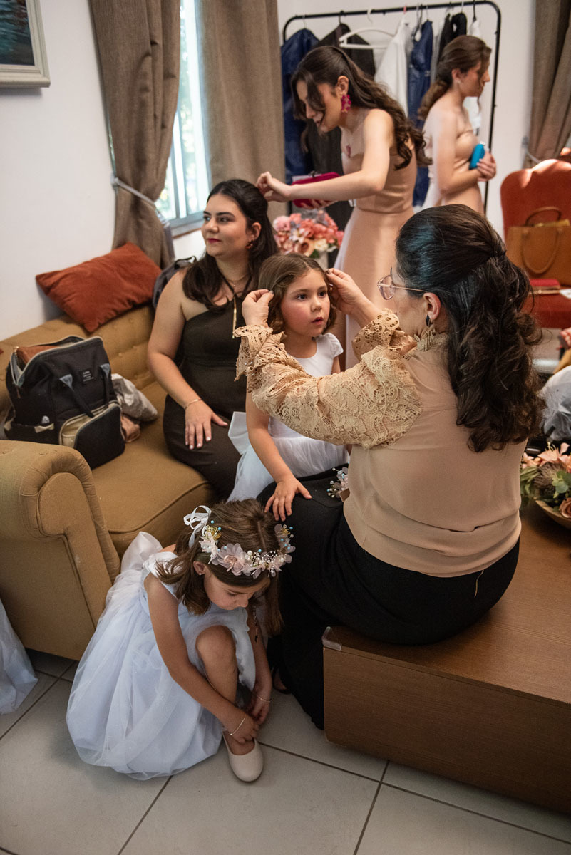 arrumando as noivinhas para casamento no espaço Zabeu