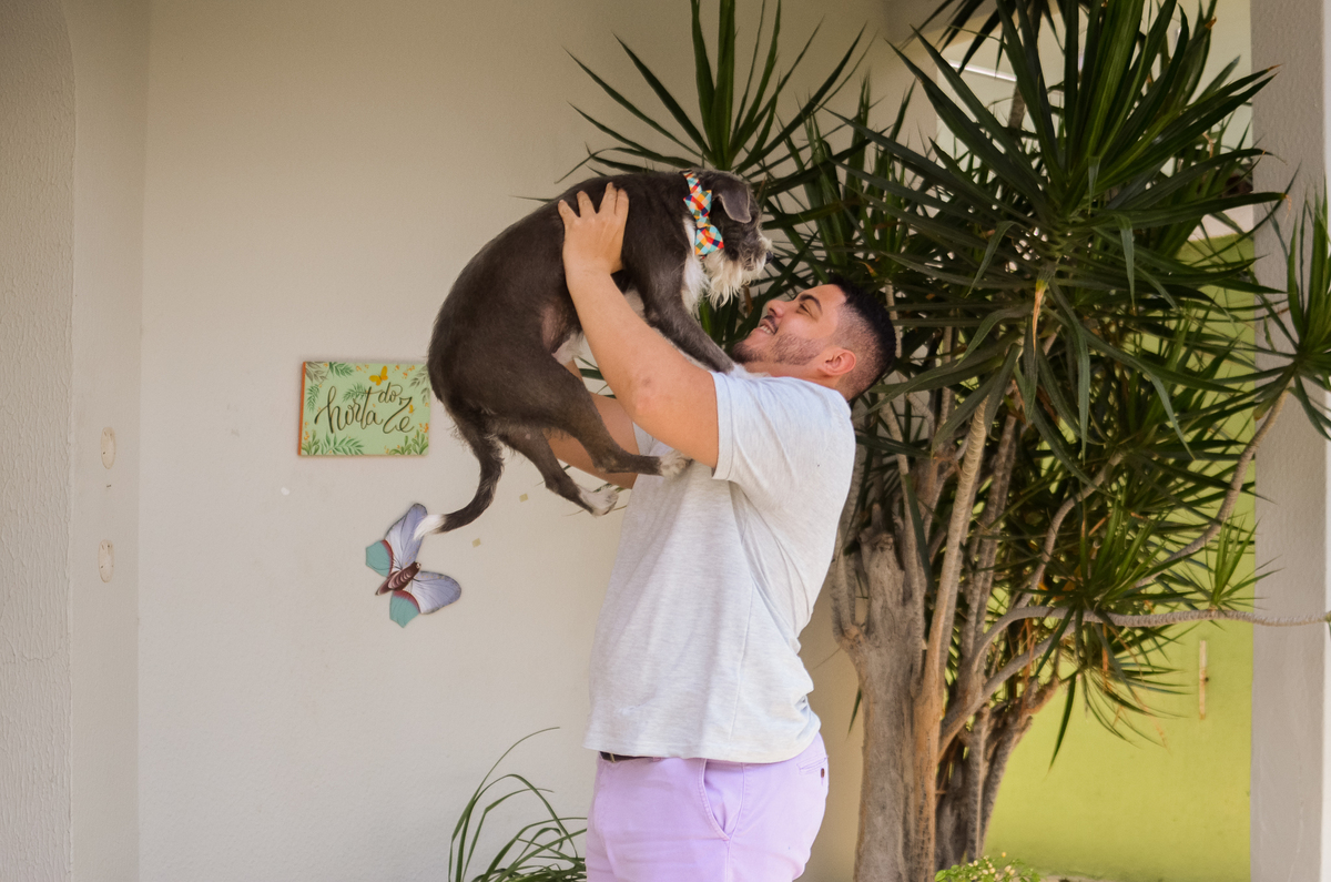 Ensaio em casa, ensaio fotografico com pet, ensaio de gestante, fotografia pet em familia, fotografa de cachorro em natal, fotografia de cachorro, foto pet, natal rn, gravidez, ensaio revelação
