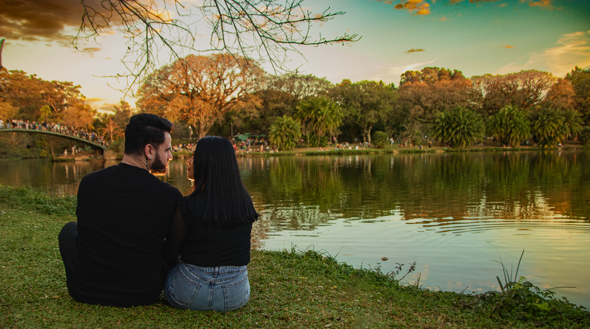 Foto final de tarde no lago