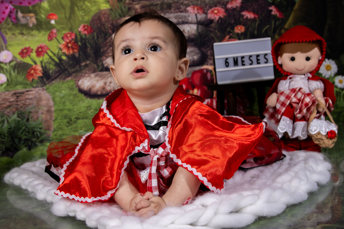 Ensaio estúdio em guarulhos chapéuzinho vermelho, bebê