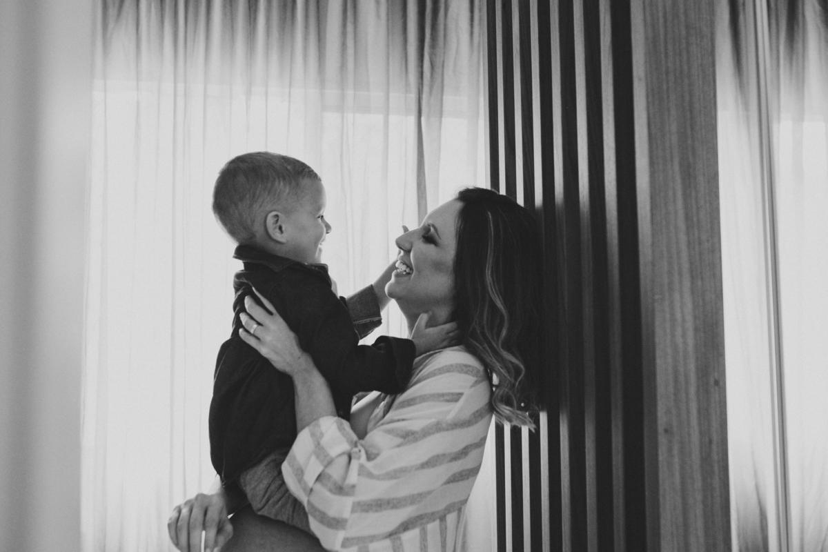 ensaio lifestyle gestante familia gravida vitoria vila velha serra cariacica intimista lari dias gestacao pai familia