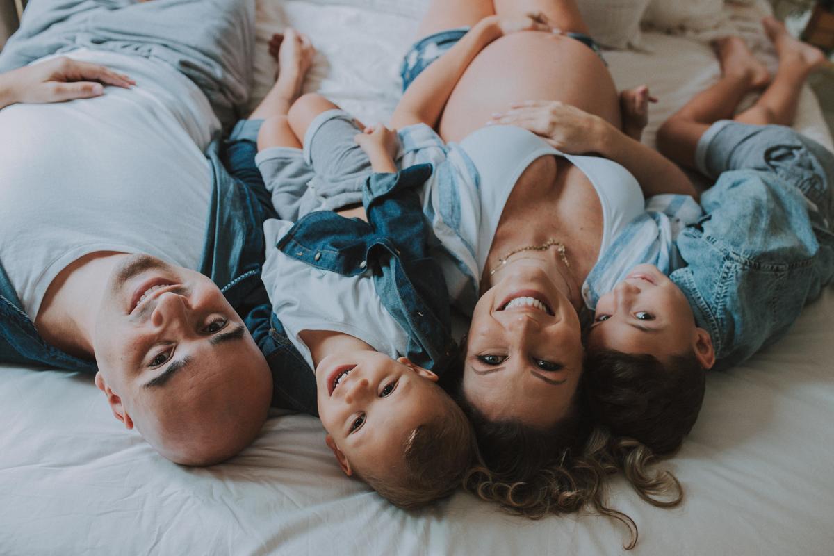 ensaio lifestyle gestante familia gravida vitoria vila velha serra cariacica intimista lari dias gestacao pai familia