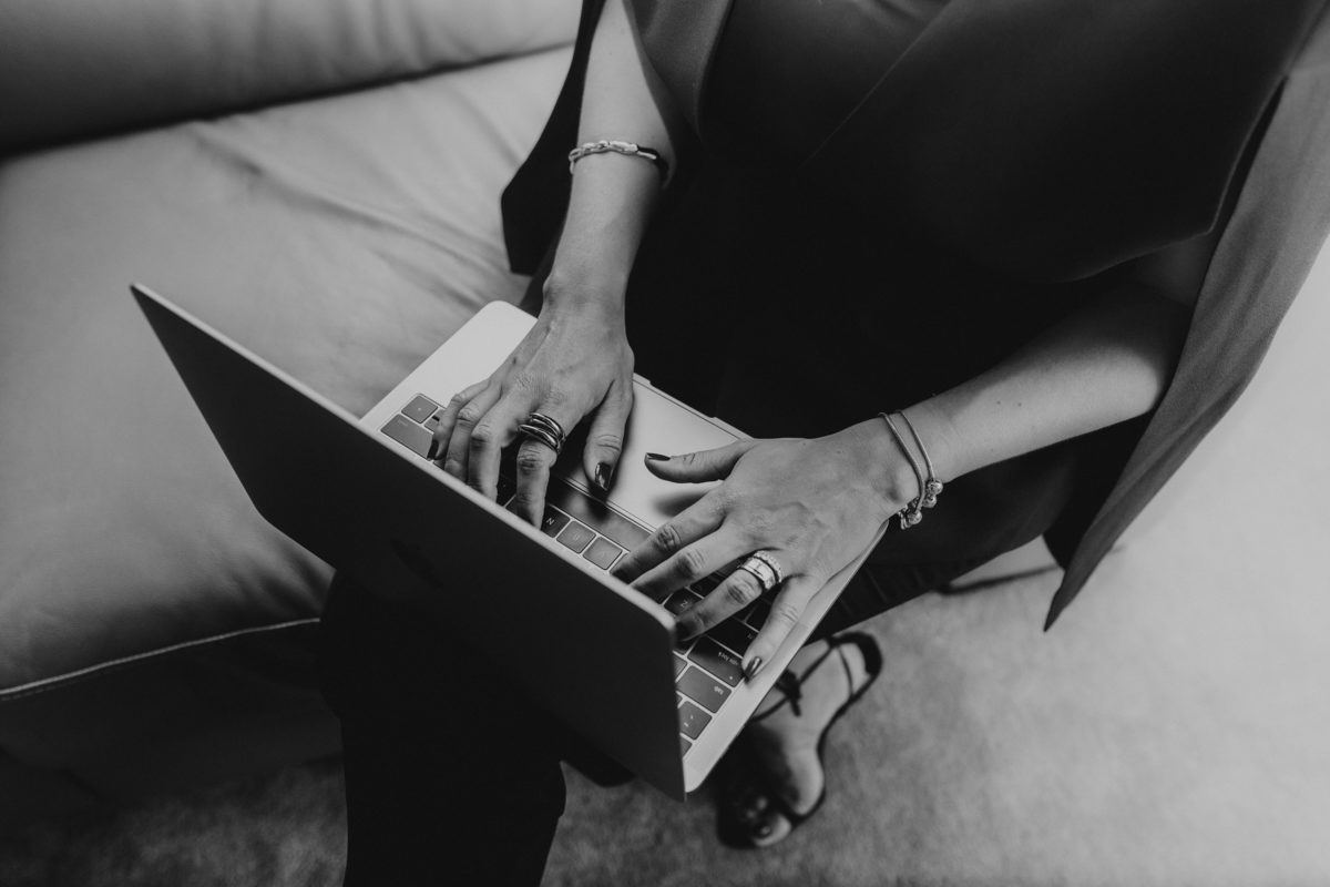 mirna economirna fotos empresariais corporativas economia youtuber capixaba