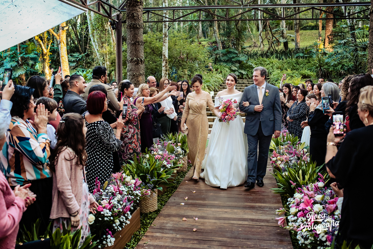 Danilo e Cris Almeida - Fotografos de Casamento no Campo na Casa Giardino em Mogi das Cruzes SP 