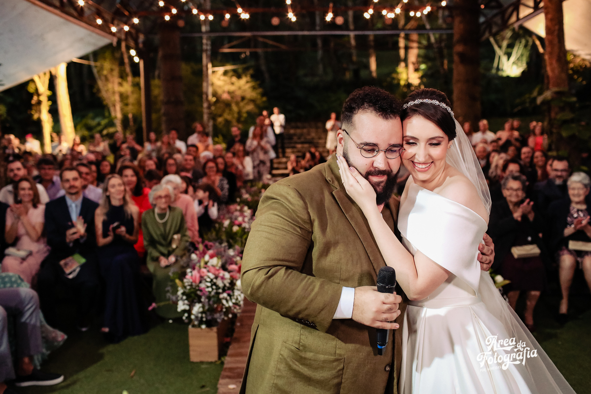 Danilo e Cris Almeida - Fotografos de Casamento no Campo na Casa Giardino em Mogi das Cruzes SP 