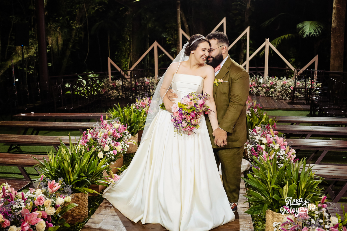 Danilo e Cris Almeida - Fotografos de Casamento no Campo na Casa Giardino em Mogi das Cruzes SP 