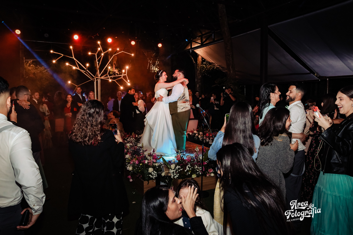 Danilo e Cris Almeida - Fotografos de Casamento no Campo na Casa Giardino em Mogi das Cruzes SP 