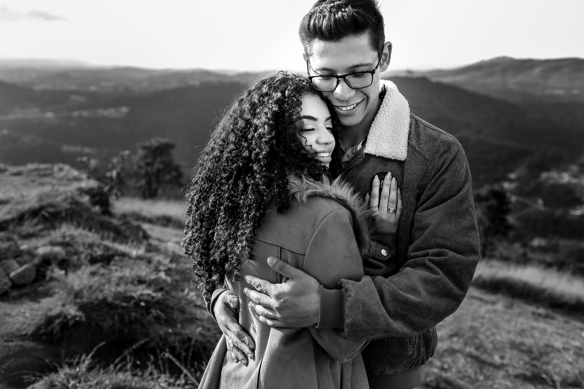 ensaio pré wedding no campo - Pico do Olho D'Água - Mairiporã - SP - Danilo e Cris Almeida - Fotógrafos de Casamento em Mogi das Cruzes