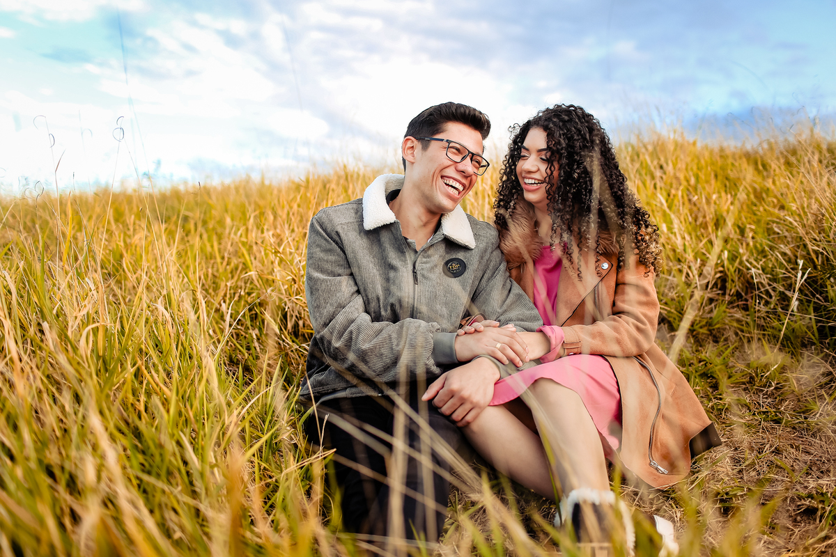 ensaio pré wedding no campo - Pico do Olho D'Água - Mairiporã - SP - Danilo e Cris Almeida - Fotógrafos de Casamento em Mogi das Cruzes