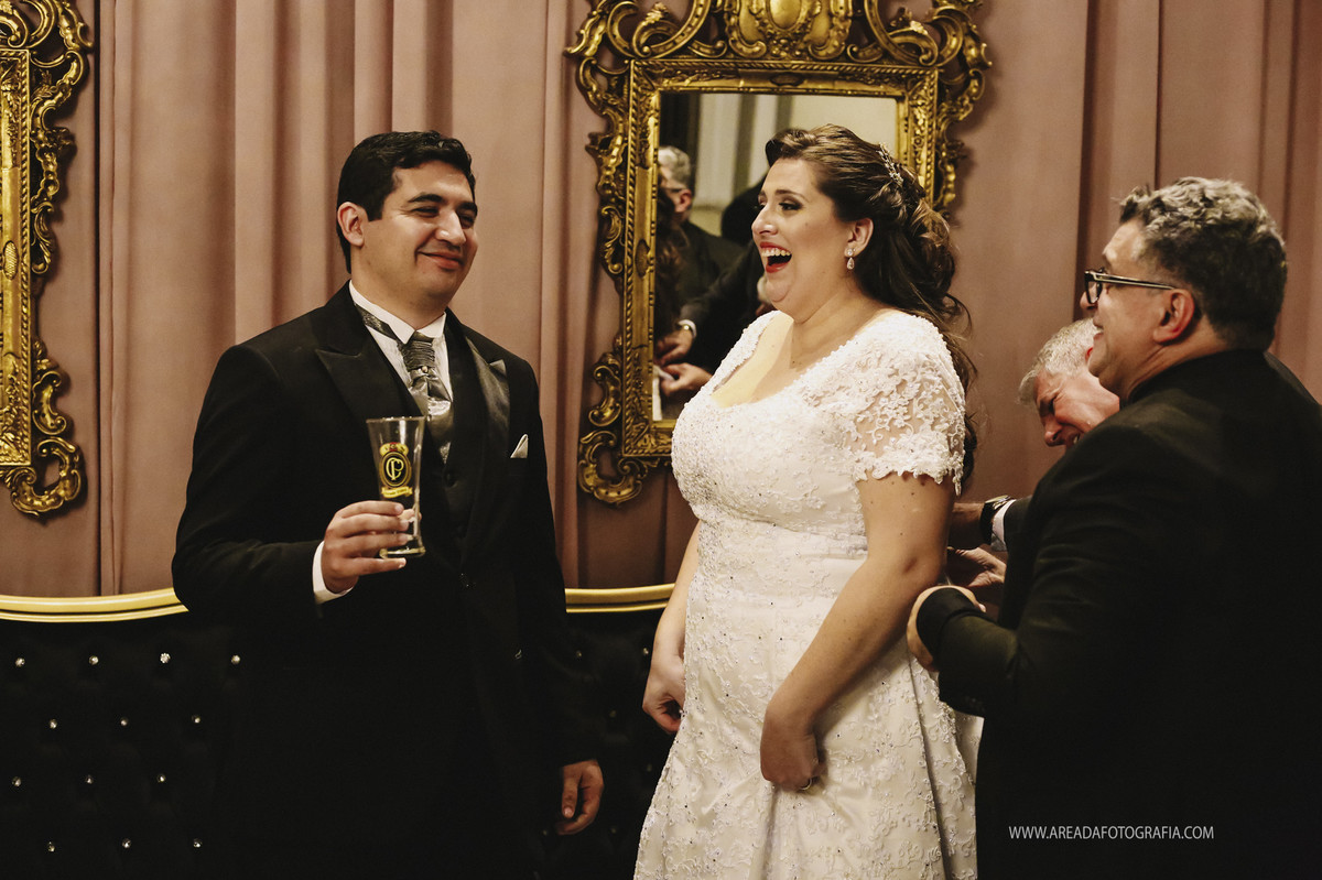 Casamento: Jéssica e Douglas Cerimônia: Santuário Sagrado Coração de Jesus Local: Espaço La Vince Fotografia: Danilo Almeida e Cristiana Almeida Mogi das Cruzes - SP