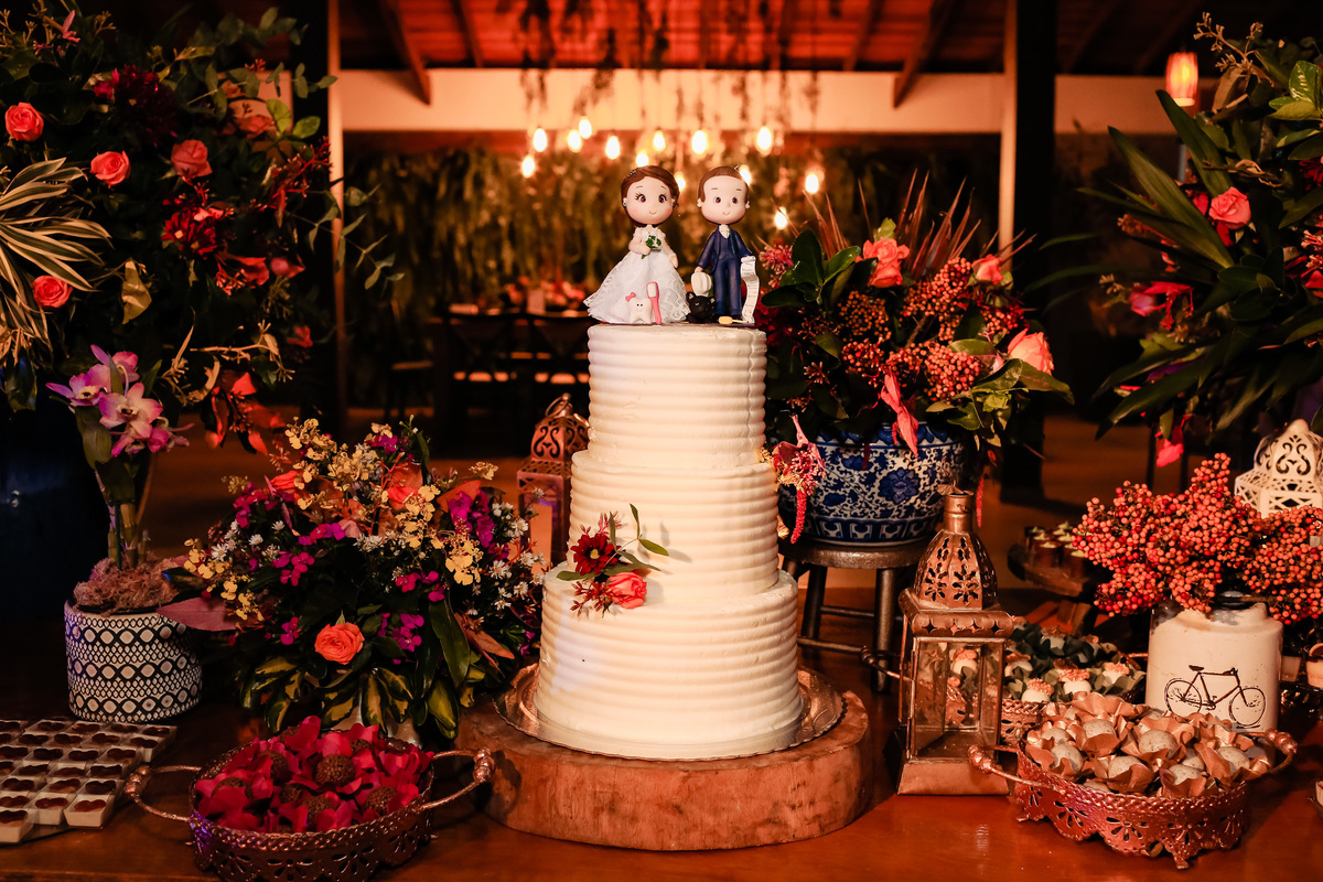 Tamiris e Pedro - casamento no Portal da Serra em Mogi das Cruzes - SP - Danilo e Cris Almeida - Fotógrafos de Casamento em Mogi das Cruzes - SP - Casamento no campo - Vestido de Noiva