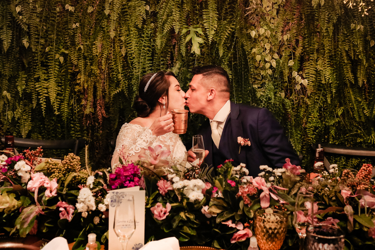 Tamiris e Pedro - casamento no Portal da Serra em Mogi das Cruzes - SP - Danilo e Cris Almeida - Fotógrafos de Casamento em Mogi das Cruzes - SP - Casamento no campo - Vestido de Noiva