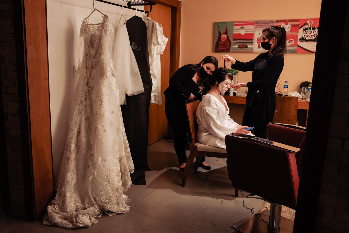 Tamiris e Pedro - casamento no Portal da Serra em Mogi das Cruzes - SP - Danilo e Cris Almeida - Fotógrafos de Casamento em Mogi das Cruzes - SP - Casamento no campo - Vestido de Noiva