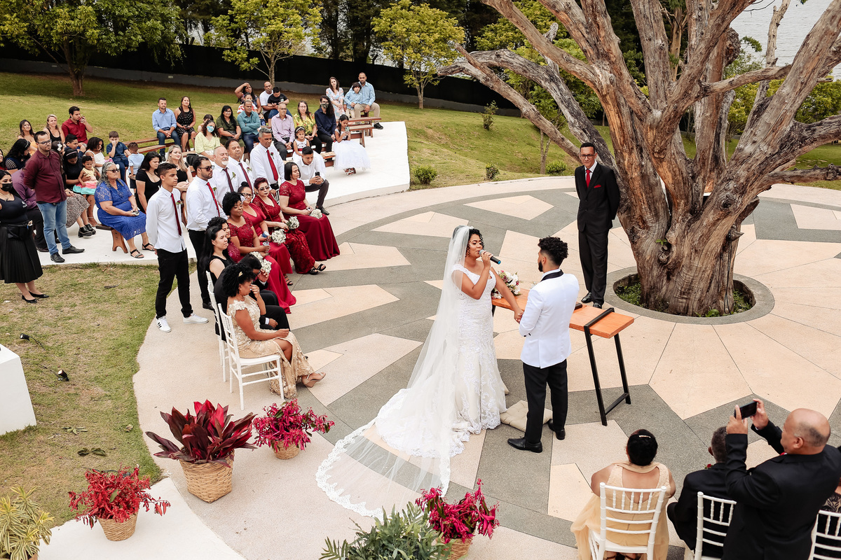 casamento no campo de bianca e misael no sitio his em mogi das cruzes sp