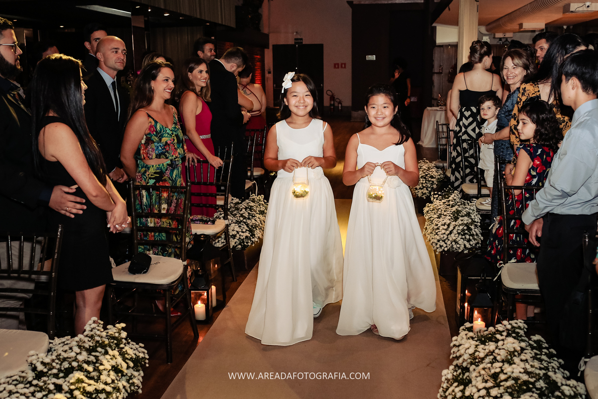 Casamento Naomi e Gabriel na Villa Bisutti Gomes de Carvalho - SP