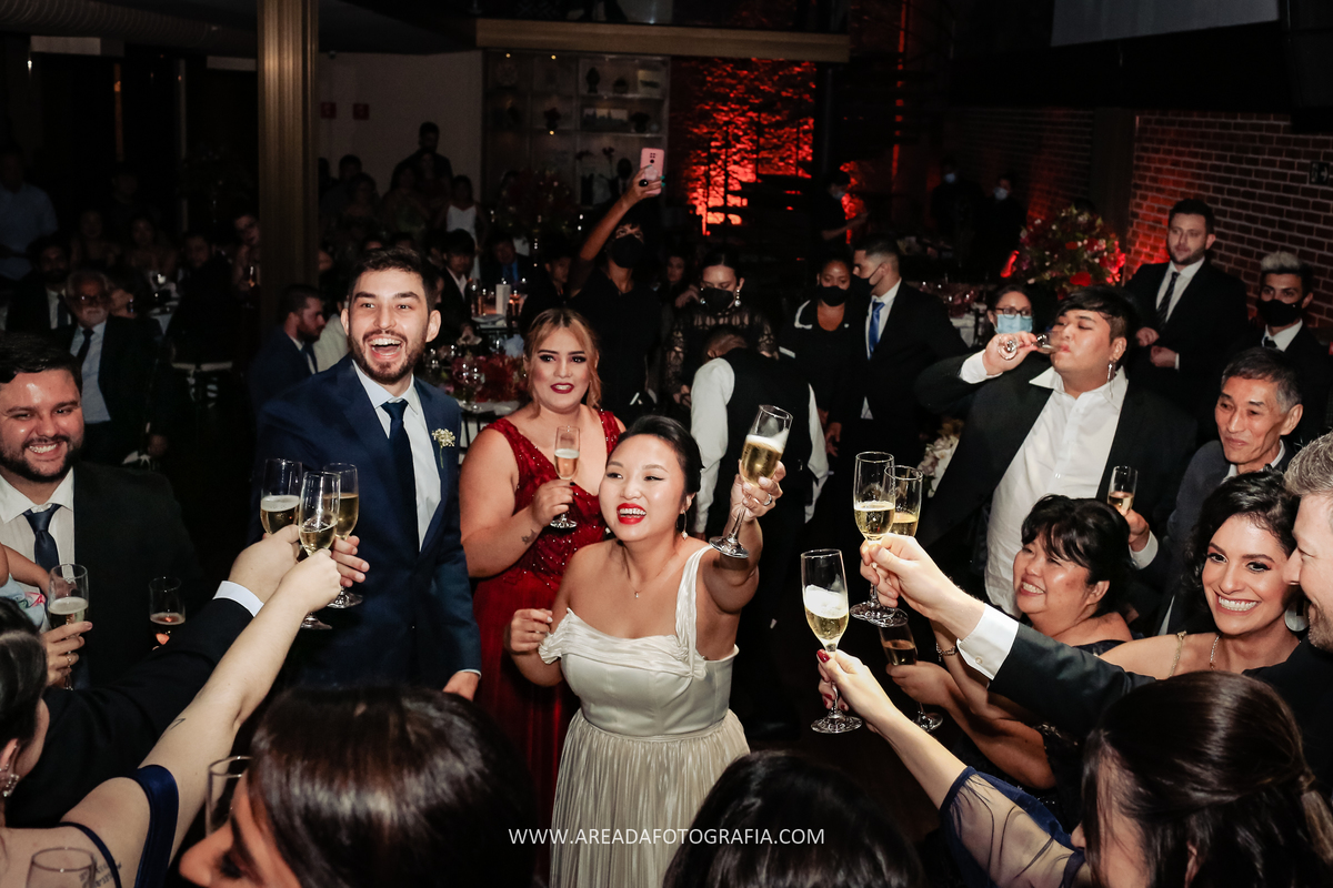 Casamento Naomi e Gabriel na Villa Bisutti Gomes de Carvalho - SP