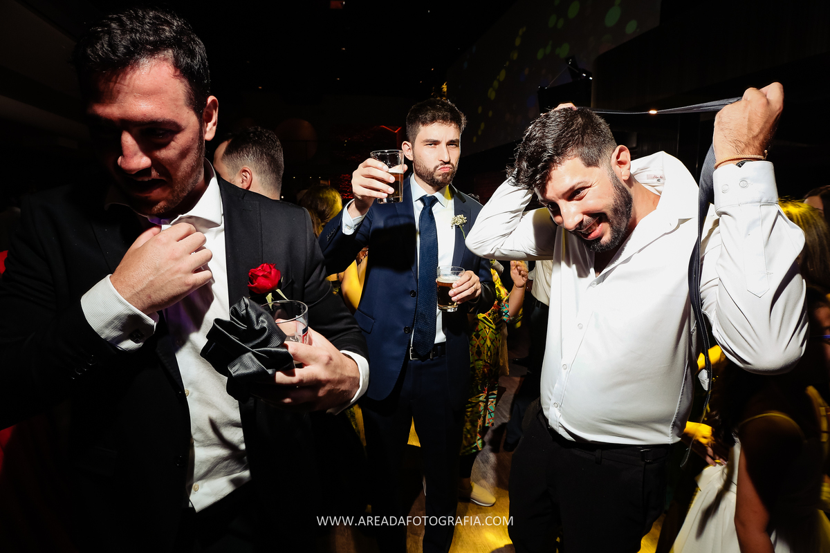 Casamento Naomi e Gabriel na Villa Bisutti Gomes de Carvalho - SP