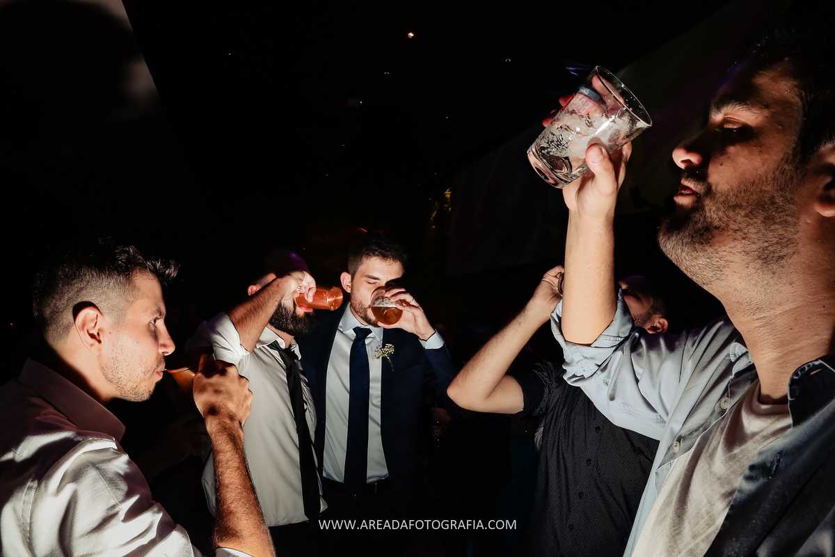 Casamento Naomi e Gabriel na Villa Bisutti Gomes de Carvalho - SP