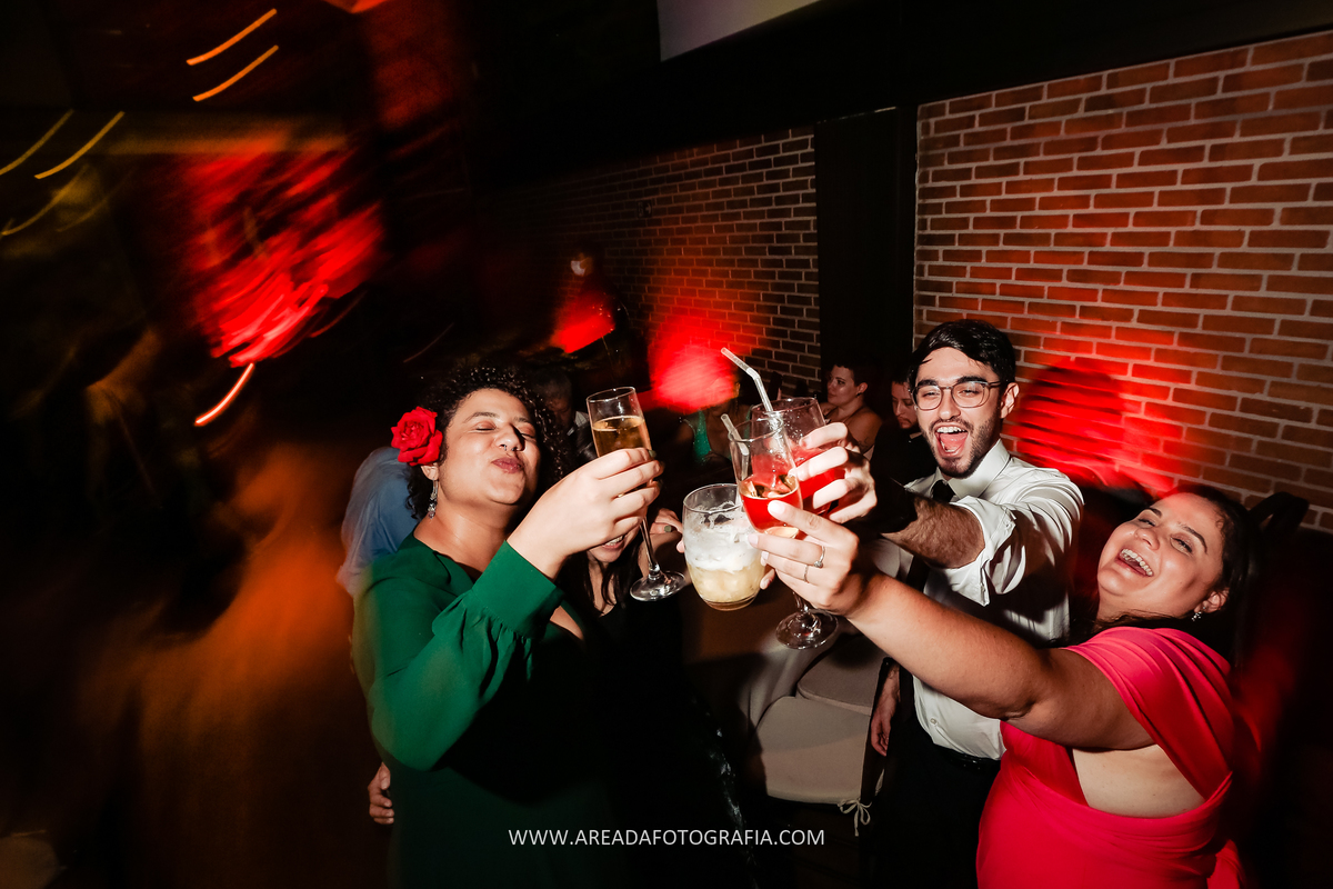 Casamento Naomi e Gabriel na Villa Bisutti Gomes de Carvalho - SP