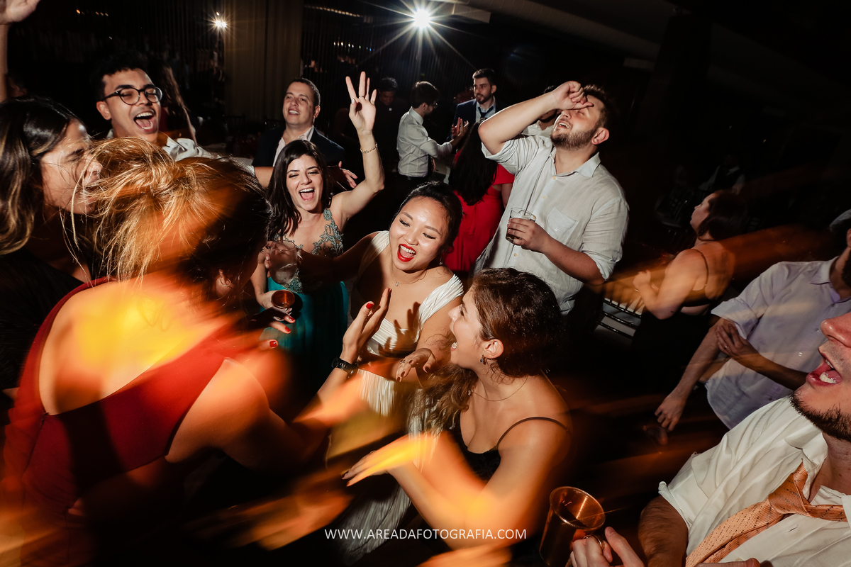 Casamento Naomi e Gabriel na Villa Bisutti Gomes de Carvalho - SP