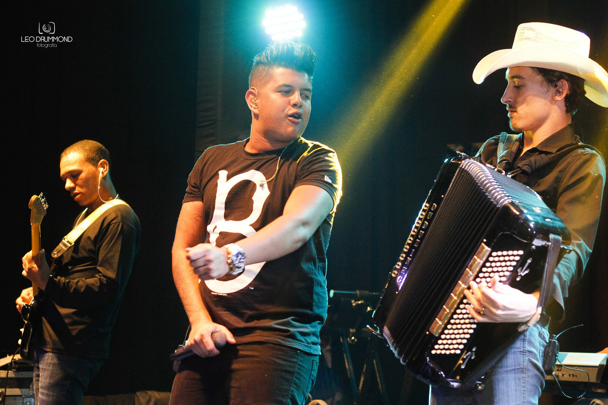 Ilustríssimo, Breno Moura e Banda