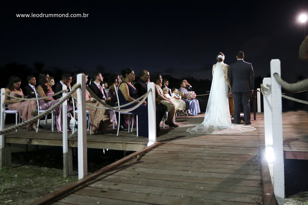 casamento no pier da Pousada JB em Inhaúma