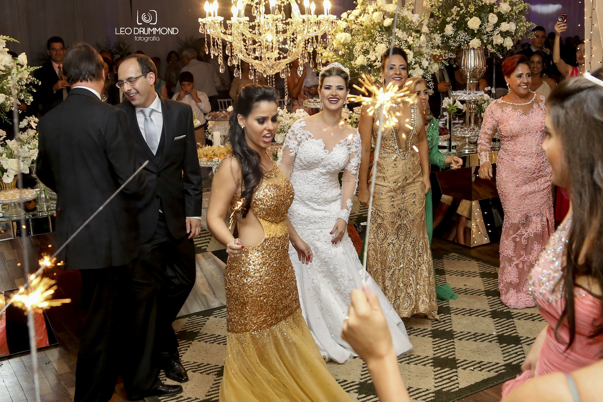 entrada dos noivos, fogos