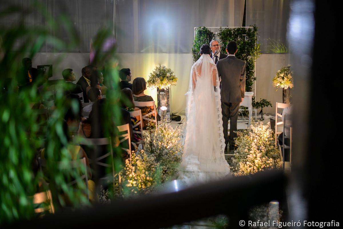 noivos de costas casamento fotógrafo rafael figueiró olinda recife 