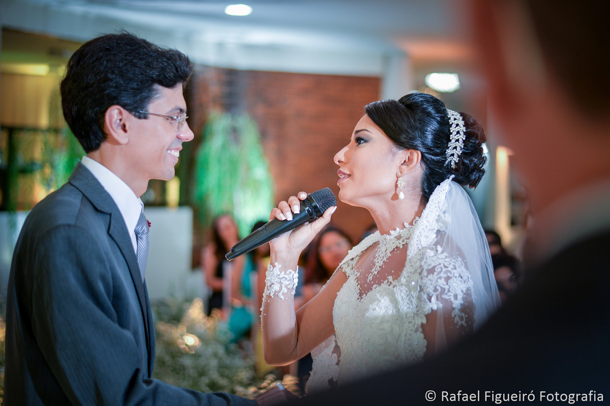 noiva cantando para o noivo casamento fotógrafo rafael figueiró olinda recife 