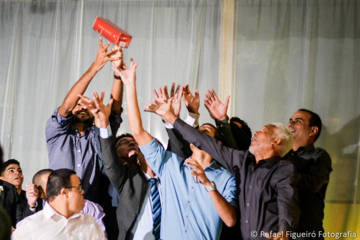 noivos dançando casamento fotógrafo rafael figueiró olinda recife 