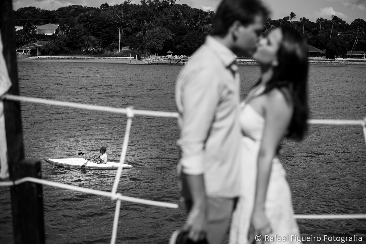 casal namorando pier madeira amoaras caiaque rio timbo