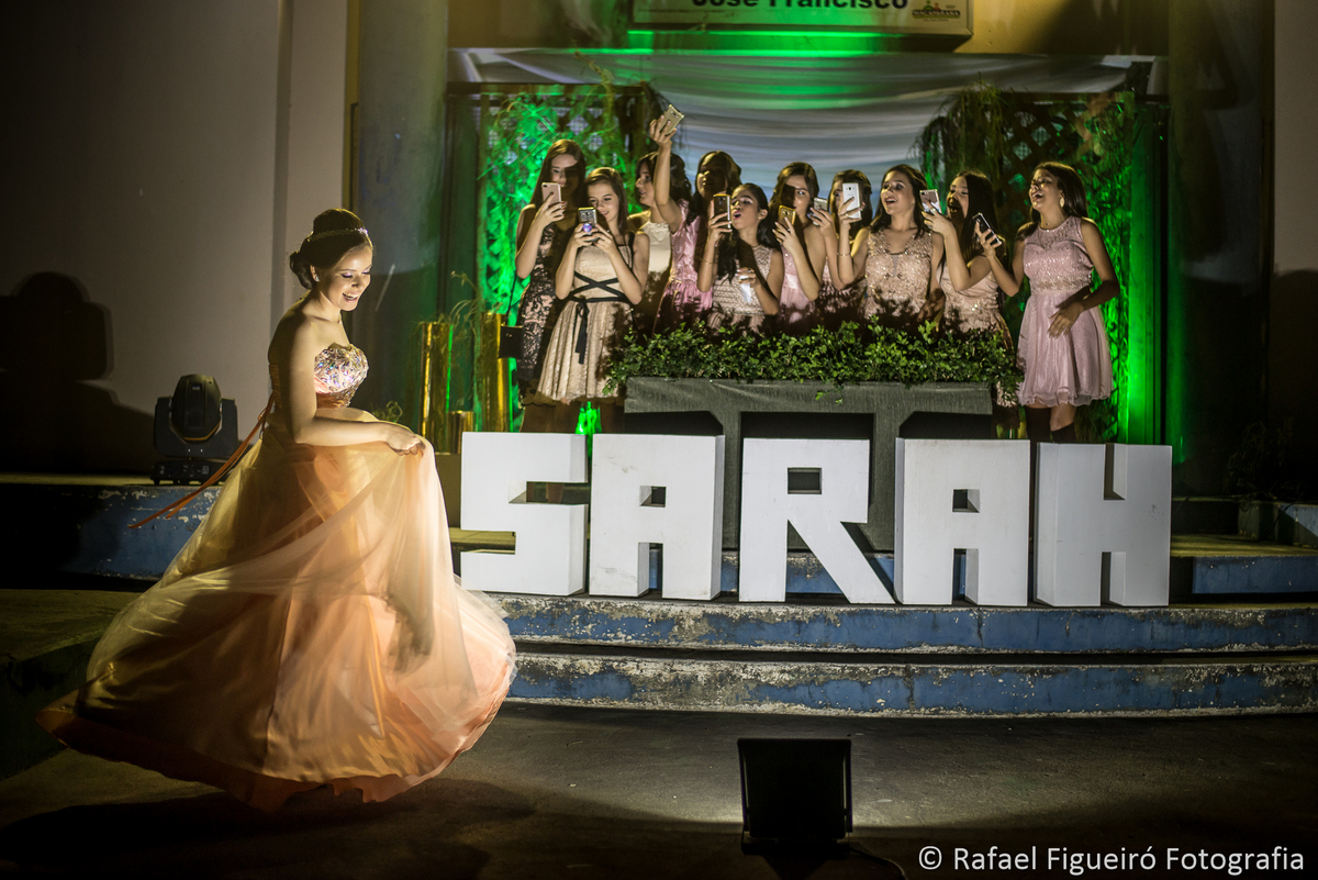 15 anos sarah debutante macaparana letras 3d caixa alta escada paparazzi amigas celulares 